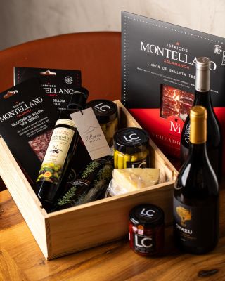 Darujte letos kus Španělska, krásně zabalený, voňavý a nezapomenutelný. Pro sváteční období jsme připravili limitované...